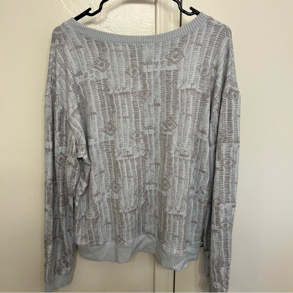 Honeydew Intimates XL Light Blue Geo Print Pajama Top Super Soft Long Sleeve - Picture 5 of 7